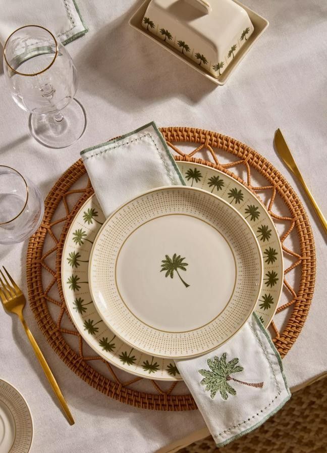 Thoughtful details for an inviting table