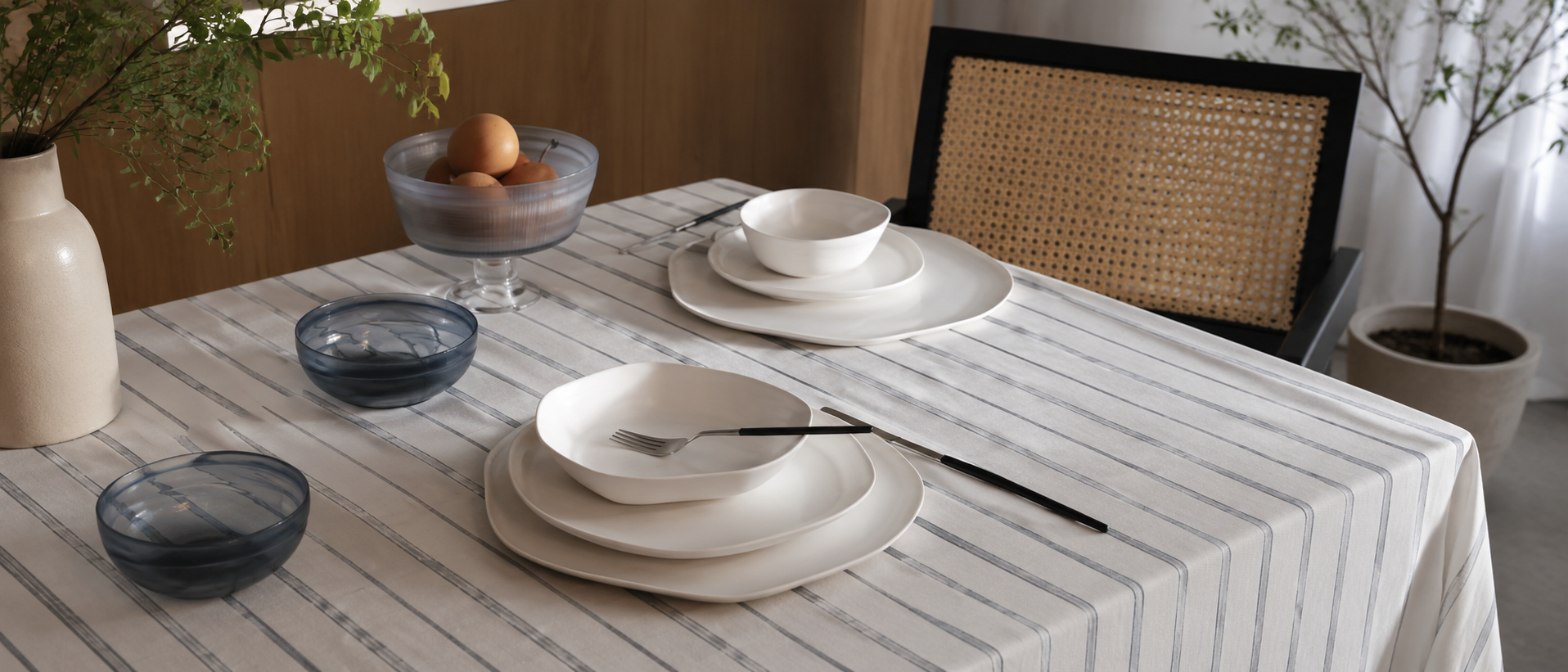 Relaxed table setting created for everyday gatherings